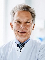 Prof. Dr. Henrik Menke